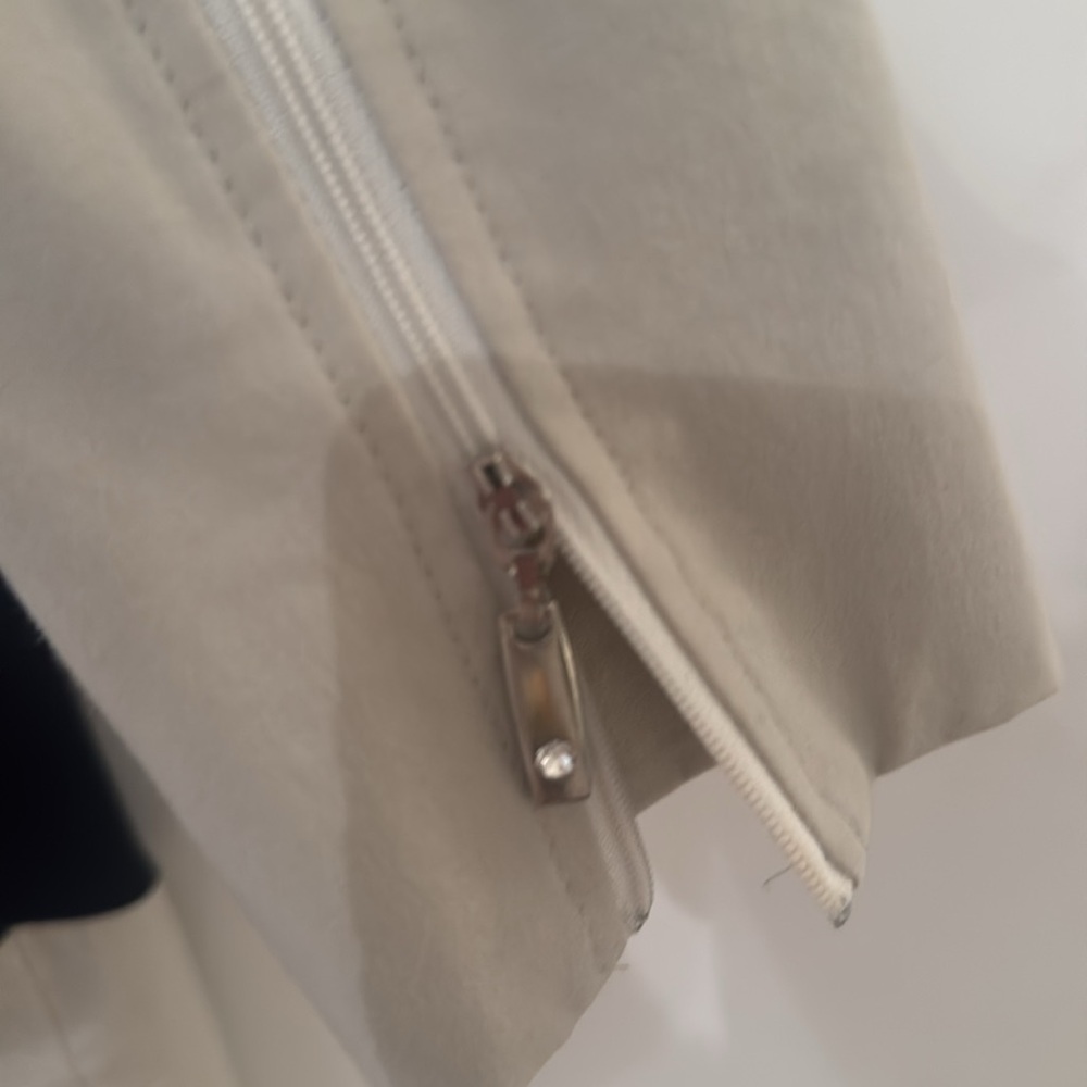 Anatomie Cream Bomber Lightweight Zip-Up & matching pants. (Listed separately) - Picture 6 of 9
